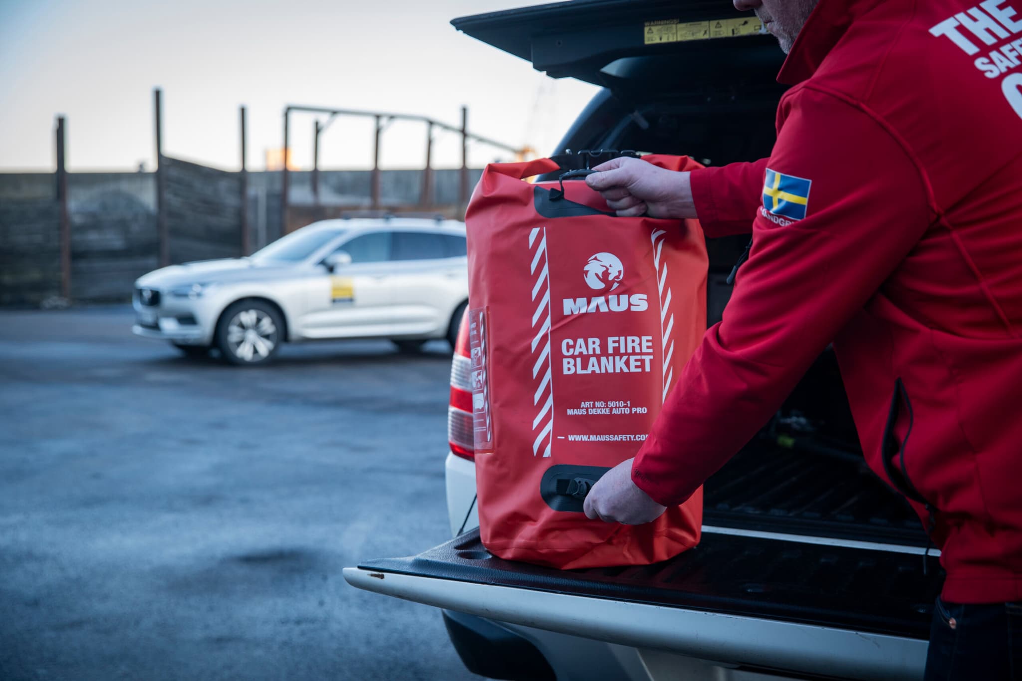 Professional Automotive Fire Blanket for Emergency Fire Control