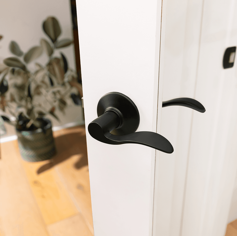 7 Best Online Stores for Fire-Rated Commercial Door Hardware