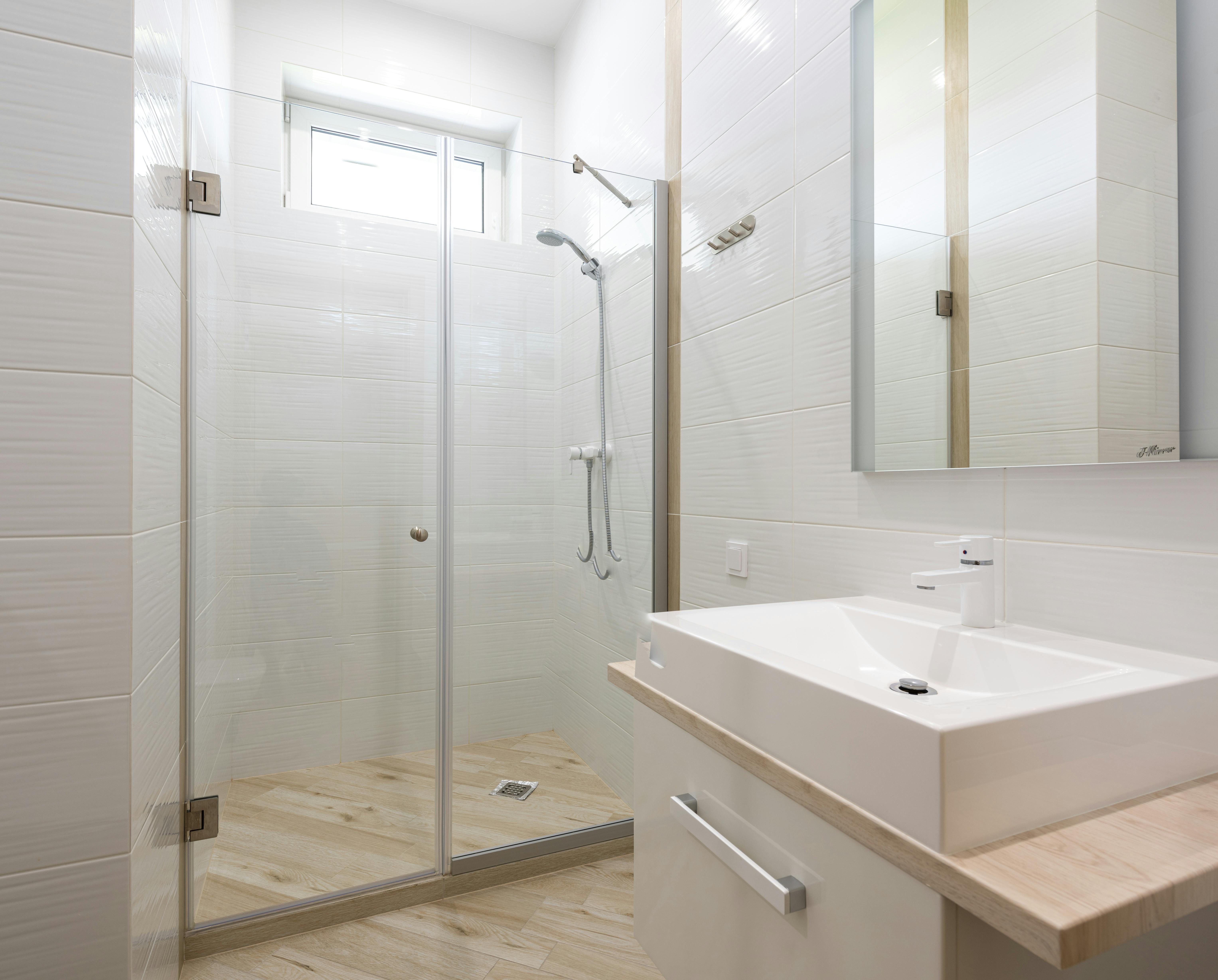 Elegant Showers UK for Modern Homes