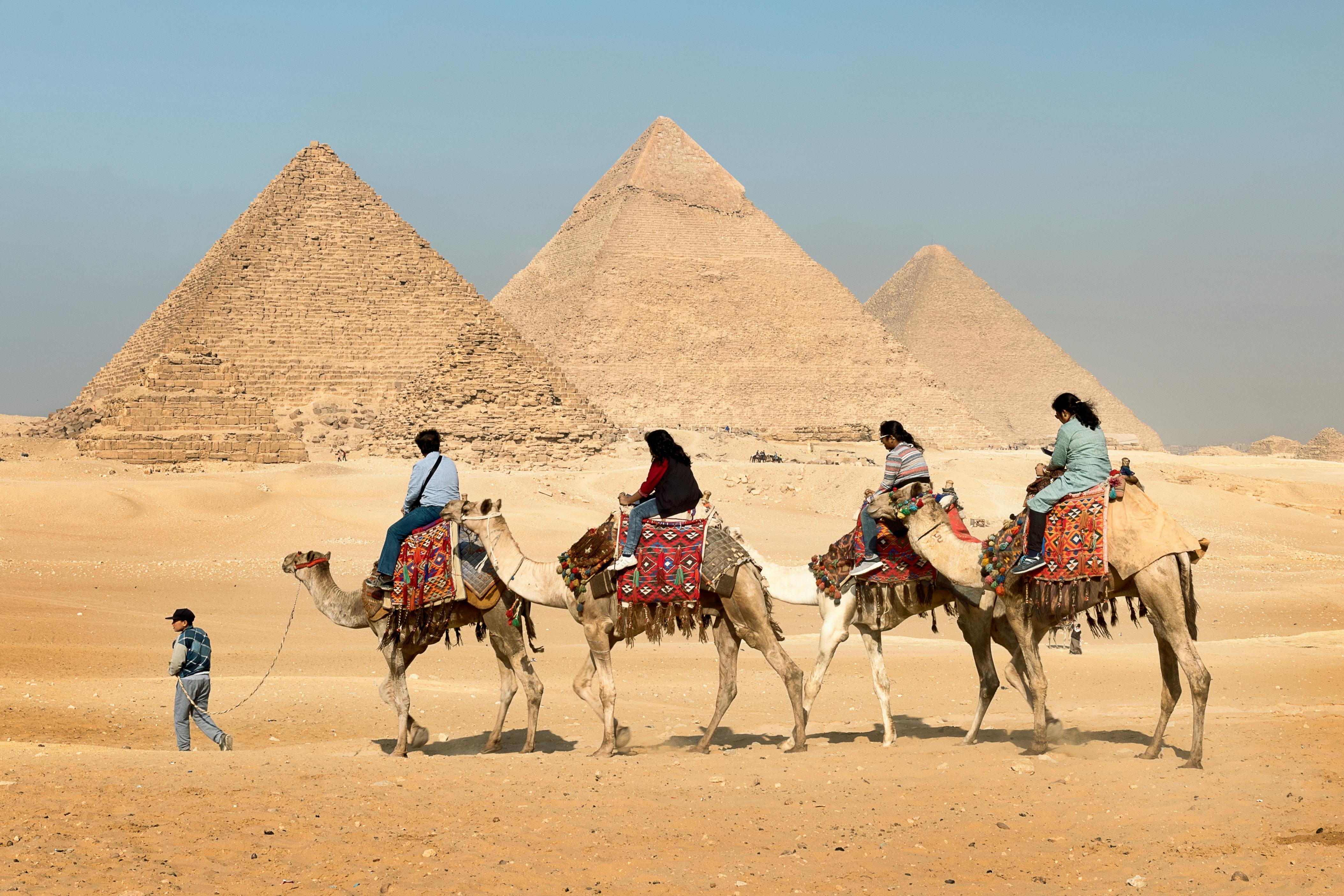 Customized Petra and Pyramids Tour Package for Every Explorer