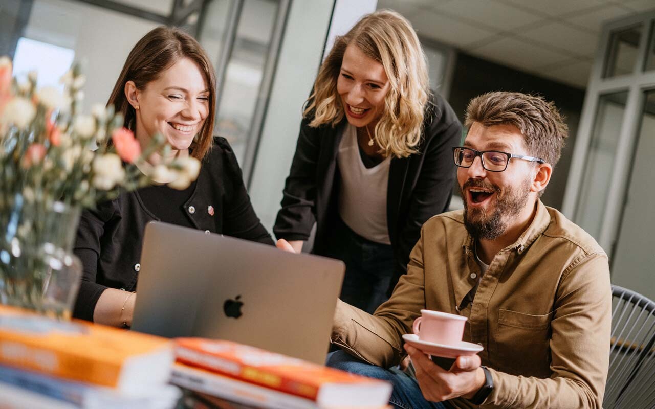 RESUME WRITING NEAR ME: PROFESSIONAL HELP FOR CAREER SUCCESS