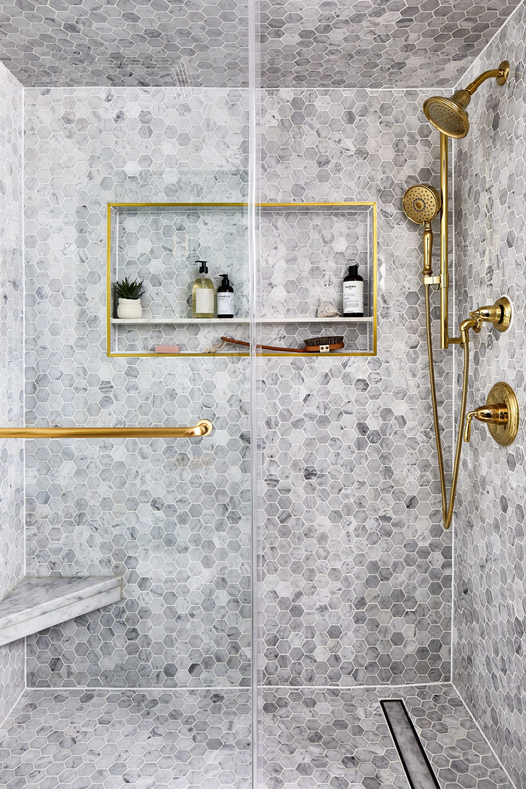 Elegant Showers UK: Customer Favorites and Top Picks