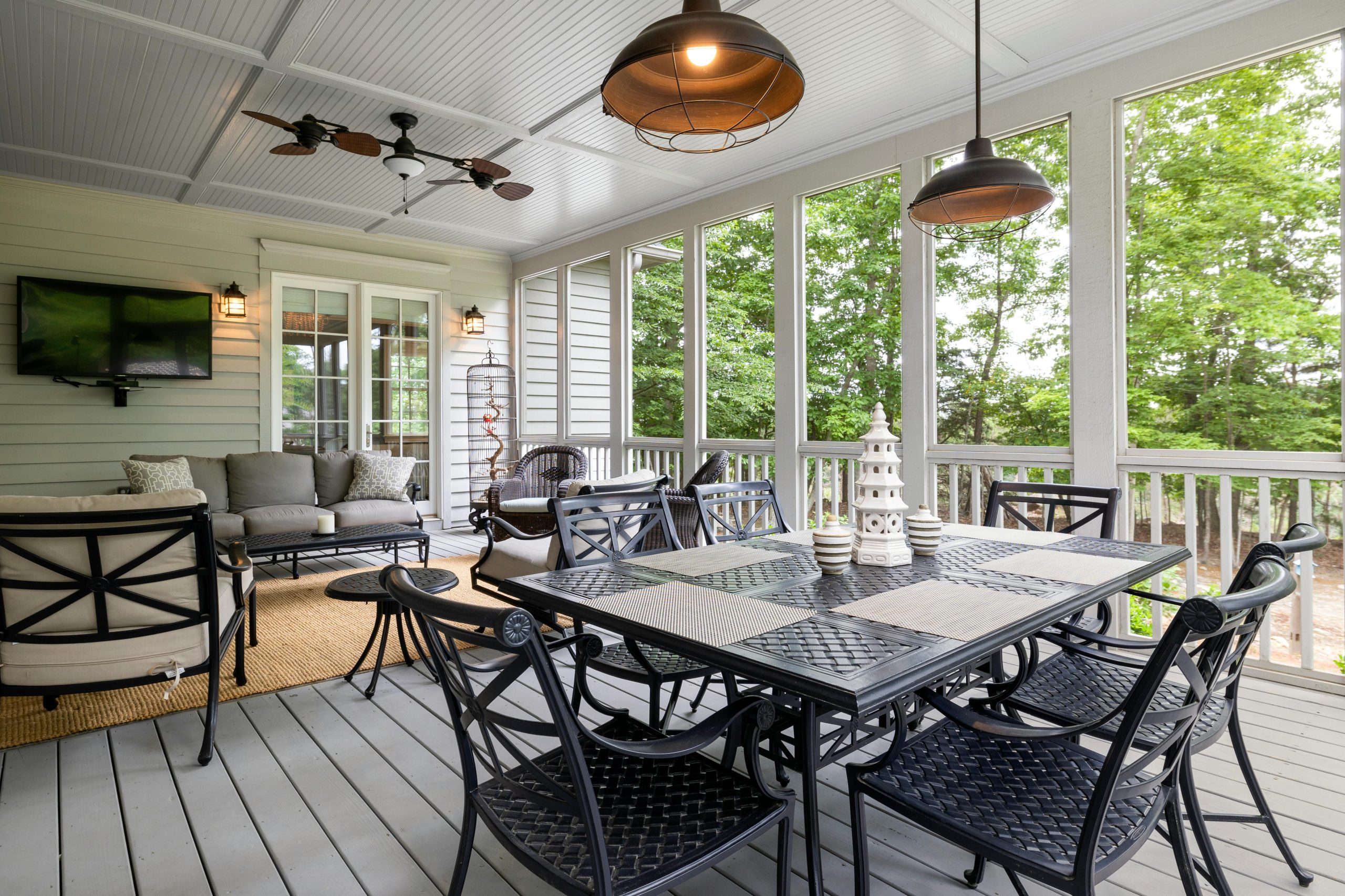 Create the Perfect Outdoor Oasis with a Patio Sunroom